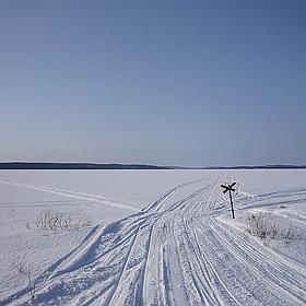 frozen lake in lapland - ezioman frozen lake in lapland - ezioman