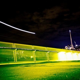 45 an afternoon and an evening through melbourne - Looking Glass